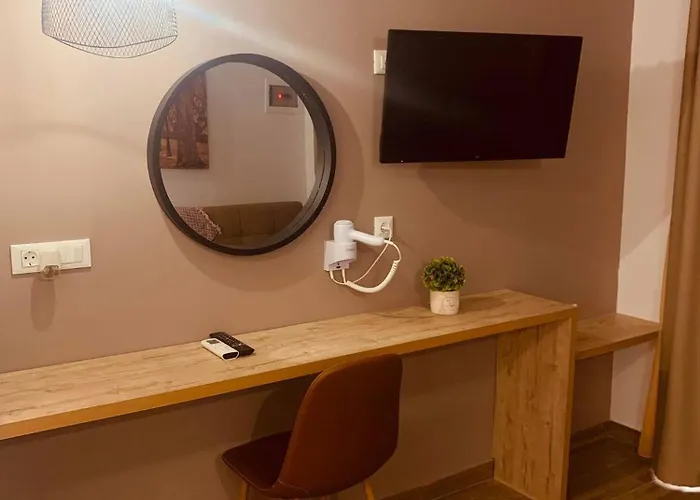 Peter's Place & 公寓式酒店 法里拉基