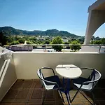 Peter's Place Studios&suites 4*