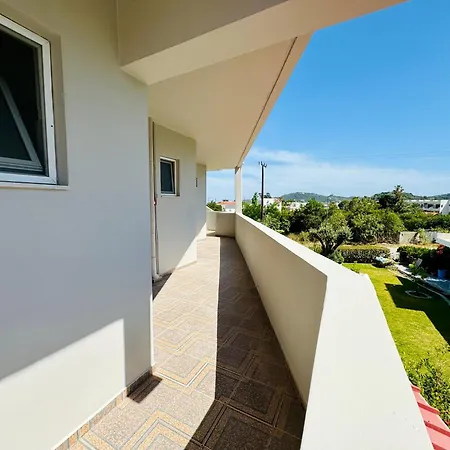 Peter's Place & Apart Otel