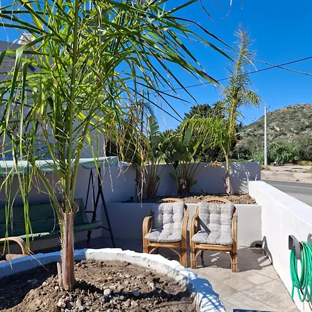 Apart Otel Peter's Place & Faliraki