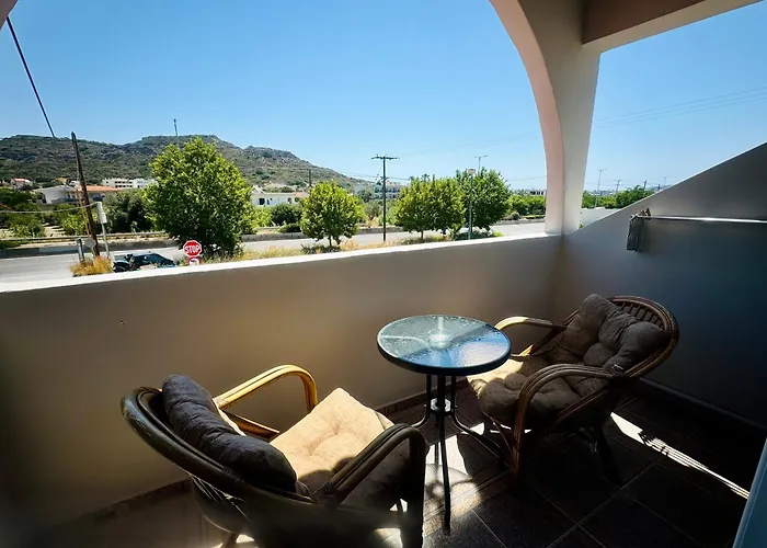 Lägenhetshotell Peter's Place & Faliraki