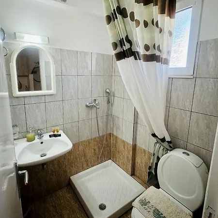Ξενοδοχείο με διαμερίσματα Peter's Place &