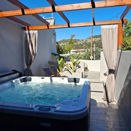 Apart-hotel Peter's Place & 4*