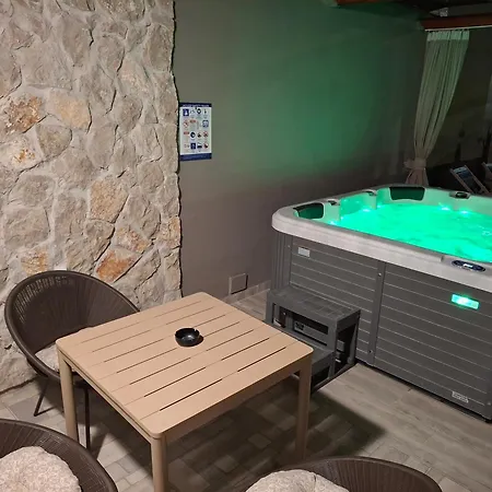 Aparthotel Peter's Place & 4*