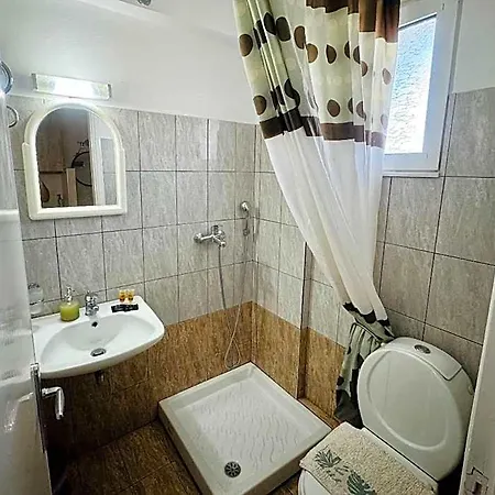Peter's Place & Aparthotel 4*