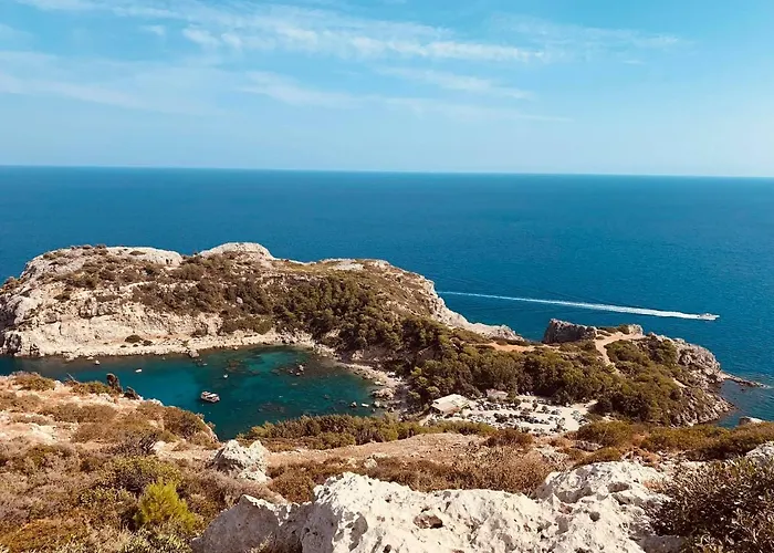 Aparthotel Peter's Place & 4*