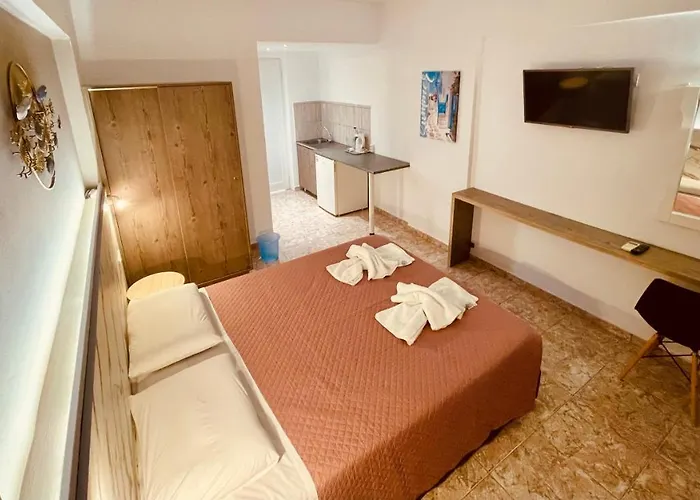 Peter's Place Studios&suites 4*