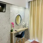Peter's Place & Hotel apartamentowy 4*