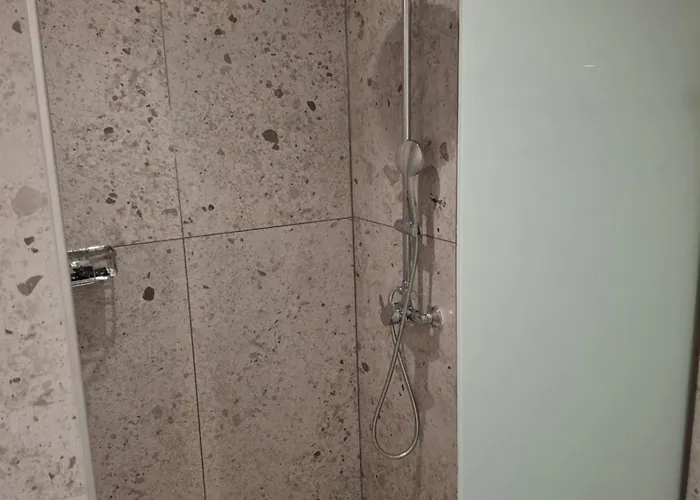 Peter's Place & شقة فندقية